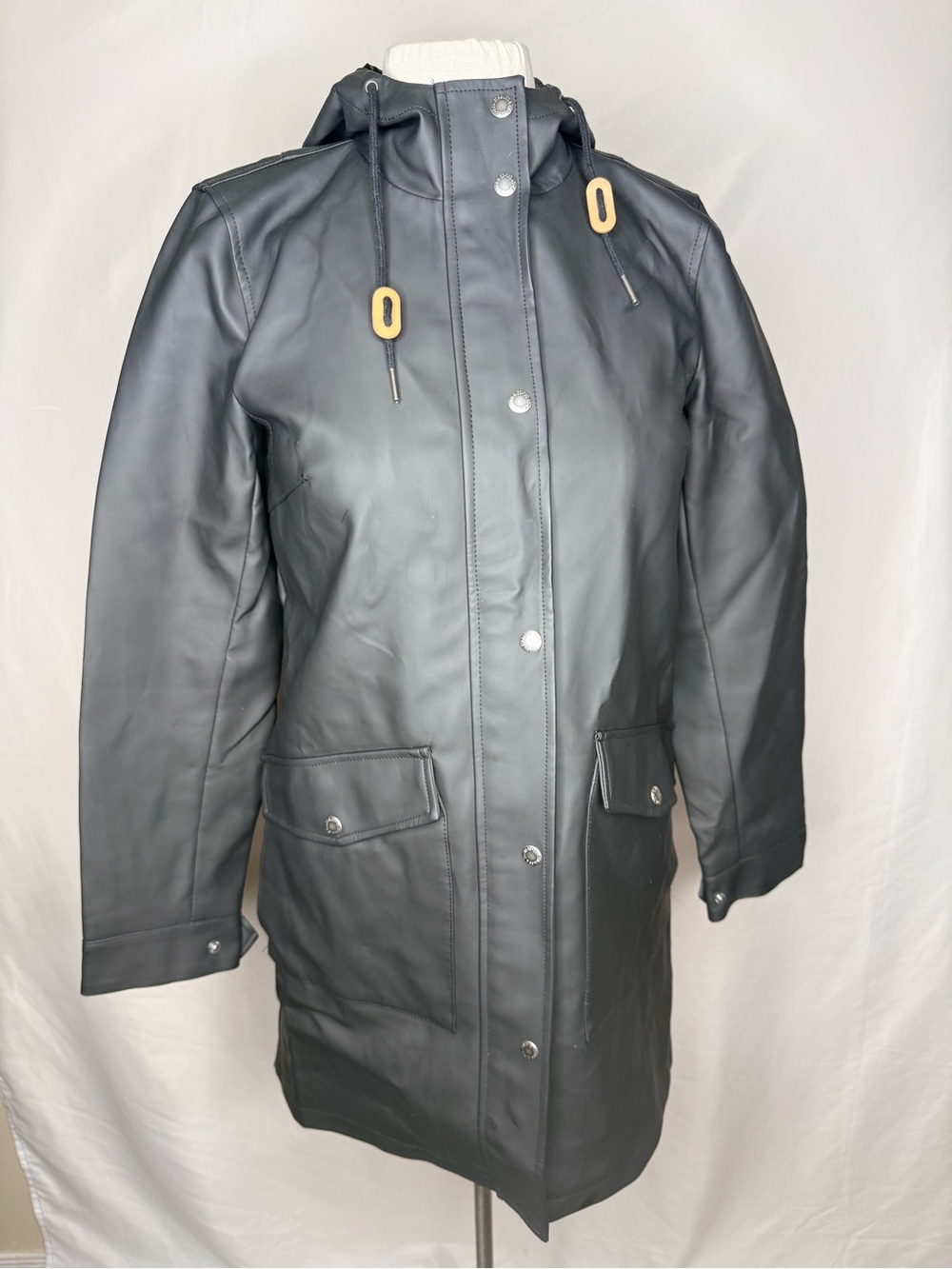 Brand New Levi’s Black Hooded Raincoat / Parka Jacket - Size S